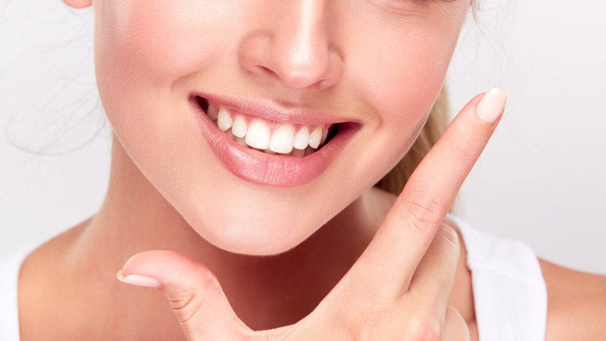 Smile Up To Date in Good Hands of Computer-Guided Implant Surgery