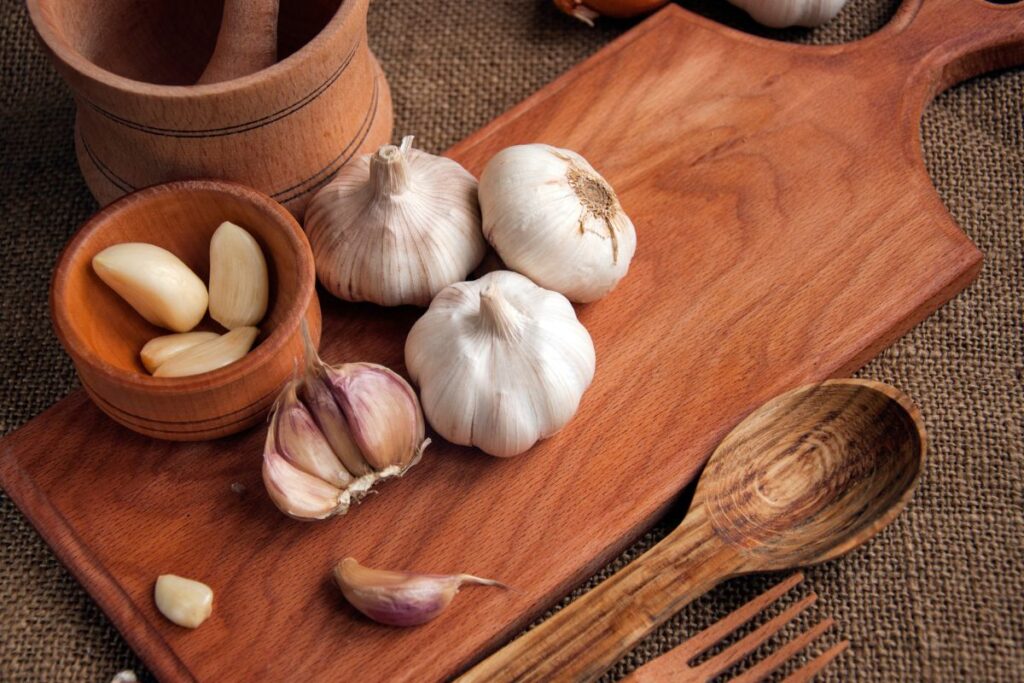 Relief for toothache - garlic for toothache