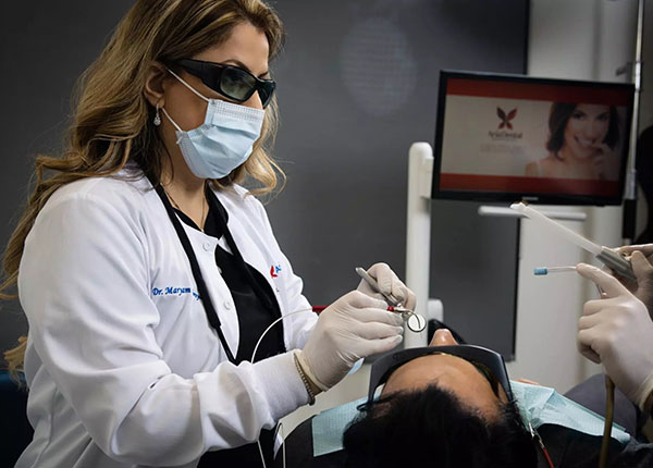 Cosmetic Dentistry vs. General Dentistry: What's the Difference? 2 Cosmetic Dentistry vs. General Dentistry: What's the Difference?