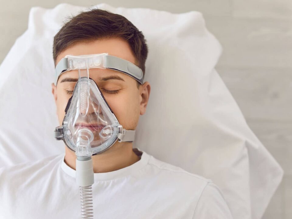 Sleep Apnea Treatment: Options, How They Work, and What to Expect 2 Sleep Apnea Treatment: Options, How They Work, and What to Expect