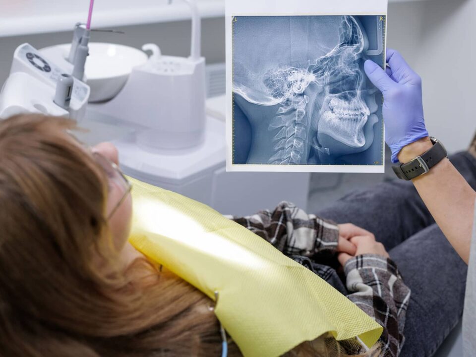 Airway Dentistry: A Holistic Approach to Whole-Body Health 2 Airway Dentistry: A Holistic Approach to Whole-Body Health